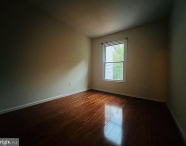 6279 Kerrydale Drive - Photo Thumbnail 13