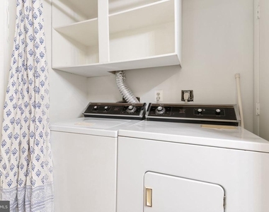 5766 Rexford Court - Photo Thumbnail 13