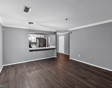 5565 Seminary Road - Photo Thumbnail 5