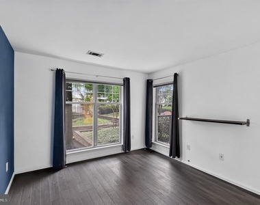 5565 Seminary Road - Photo Thumbnail 13