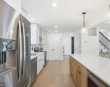 10704 Howerton Avenue - Photo Thumbnail 7