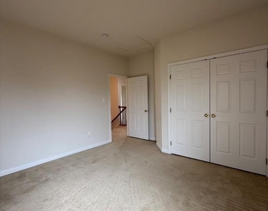 1113 Walker Drive - Photo Thumbnail 28