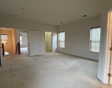 1113 Walker Drive - Photo Thumbnail 18