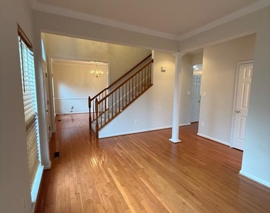 1113 Walker Drive - Photo Thumbnail 2