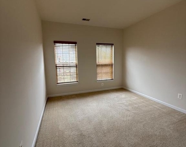 1113 Walker Drive - Photo Thumbnail 25