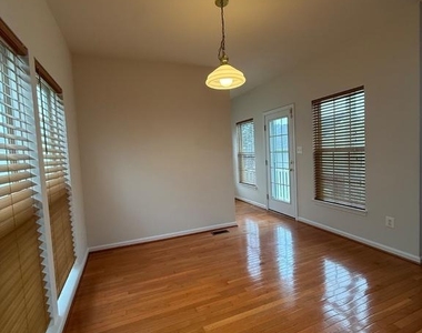 1113 Walker Drive - Photo Thumbnail 10