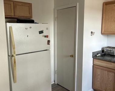 600 Highview Court - Photo Thumbnail 2