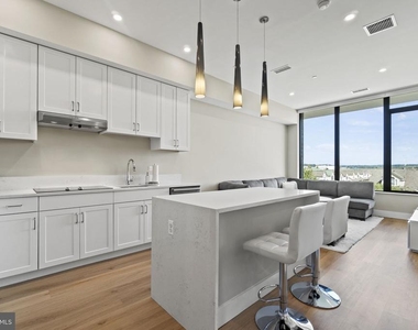 801 Fairfax Street - Photo Thumbnail 10