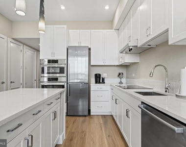 801 Fairfax Street - Photo Thumbnail 13