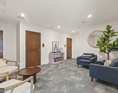 801 Fairfax Street - Photo Thumbnail 24