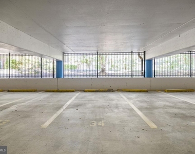 801 Fairfax Street - Photo Thumbnail 32