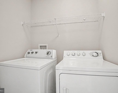 100 Meadows Lane - Photo Thumbnail 44