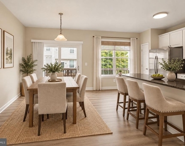 100 Meadows Lane - Photo Thumbnail 9