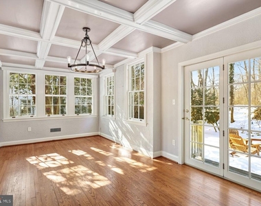 3916 Military Road - Photo Thumbnail 11