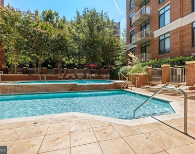 1205 N Garfield Street - Photo Thumbnail 29