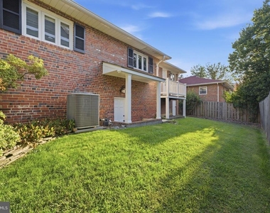 3376 N Buchanan Street - Photo Thumbnail 38