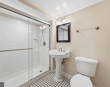 3376 N Buchanan Street - Photo Thumbnail 33