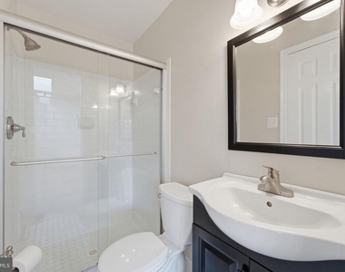3376 N Buchanan Street - Photo Thumbnail 20