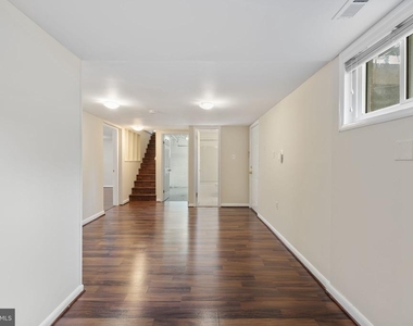 2311 N Dinwiddie Street - Photo Thumbnail 24