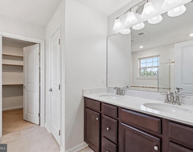 1623 Fowler Ridge Court - Photo Thumbnail 14