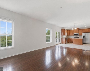 1623 Fowler Ridge Court - Photo Thumbnail 5