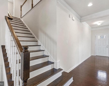 1623 Fowler Ridge Court - Photo Thumbnail 4