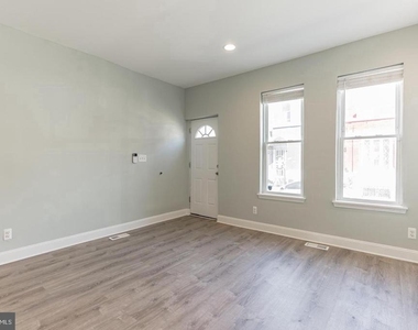 1912 Fontain Street - Photo Thumbnail 1