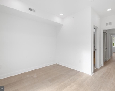 2506 N 12th Street - Photo Thumbnail 14
