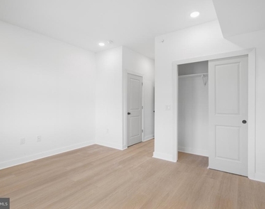 2506 N 12th Street - Photo Thumbnail 10