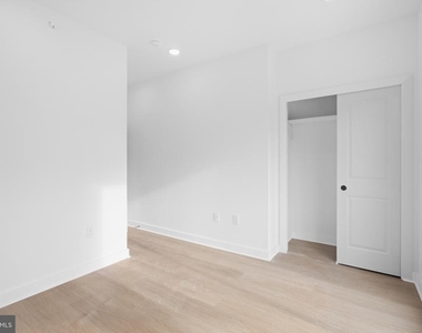 2506 N 12th Street - Photo Thumbnail 15
