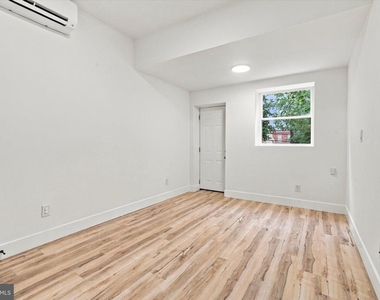 4535 N Gratz Street - Photo Thumbnail 8