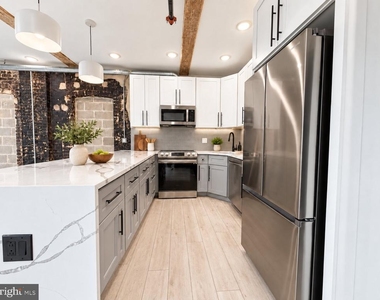 1810 E Venango Street - Photo Thumbnail 4