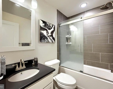 3041 Master St. - Photo Thumbnail 10