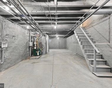 227 Lindley Avenue - Photo Thumbnail 11