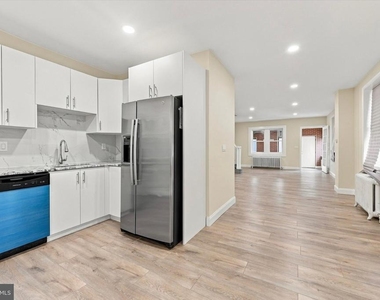227 Lindley Avenue - Photo Thumbnail 5