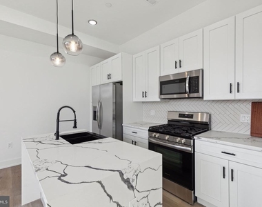 2449 N 2nd Street - Photo Thumbnail 1