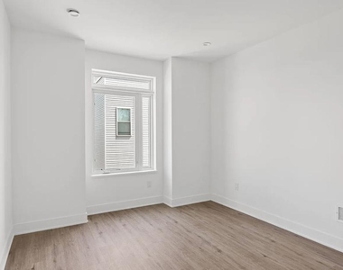 1546 N Darien Street - Photo Thumbnail 30