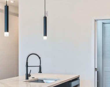 1522 N 8th Street - Photo Thumbnail 10