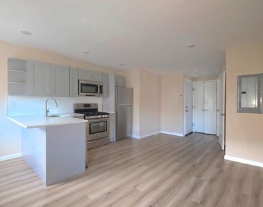 510 W Norris Street - Photo Thumbnail 2