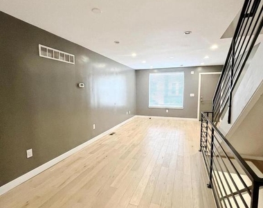 2626 Gerritt Street - Photo Thumbnail 1
