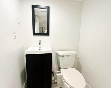 2626 Gerritt Street - Photo Thumbnail 17