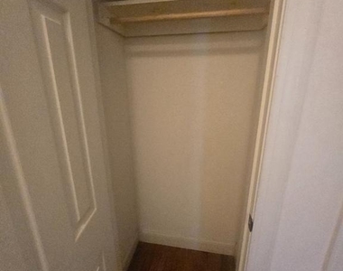 2025 N 18th Street - Photo Thumbnail 2