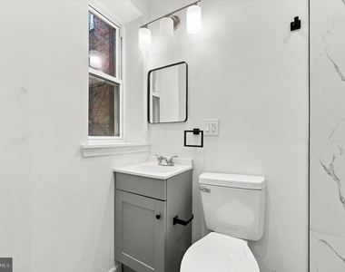 5812 Hadfield Street - Photo Thumbnail 3
