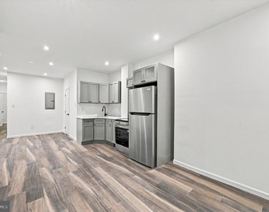 5812 Hadfield Street - Photo Thumbnail 2