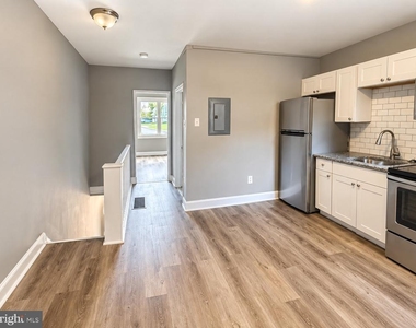 1603 W Chelten Avenue - Photo Thumbnail 1