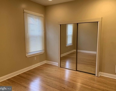 1545 N Newkirk Street - Photo Thumbnail 8