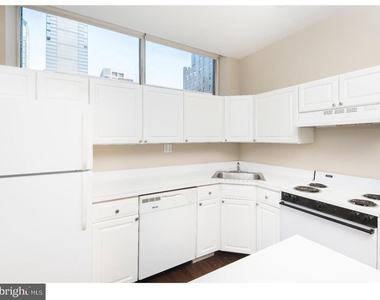220-5 S 16th Street - Photo Thumbnail 7