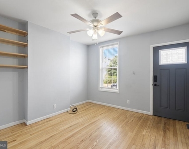 2625 Coral Street - Photo Thumbnail 3