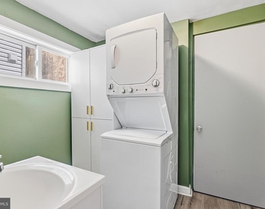 2625 Coral Street - Photo Thumbnail 8