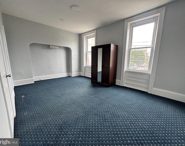 1617 W Oxford Street - Photo Thumbnail 6